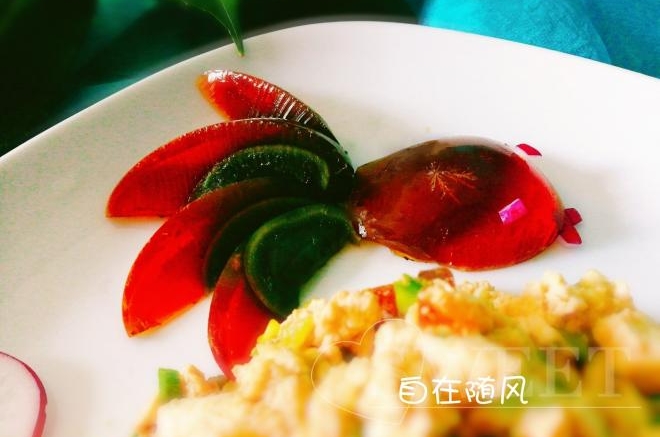 年年有余～皮蛋豆腐