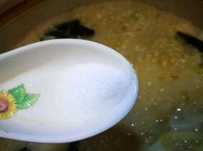 加适量盐 炖煮
