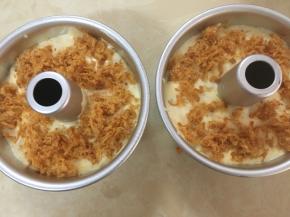 撒上剩余肉松，喜欢肉松的可以在表面多加一点