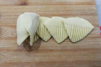 如图从左至右卷起来