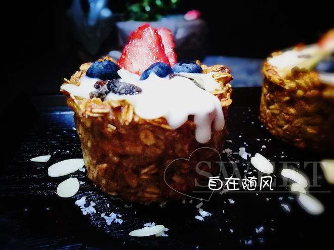 燕麦香蕉酸奶杯