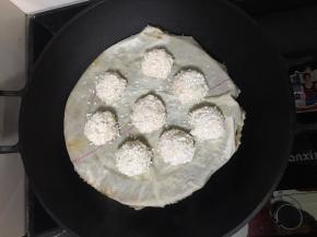 开水入锅，大火蒸15-20分钟即可