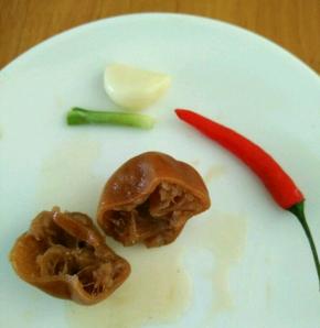 准备好做柠檬酱的材料。