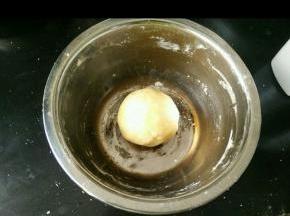 和成团，放到冰箱冷藏一个小时。