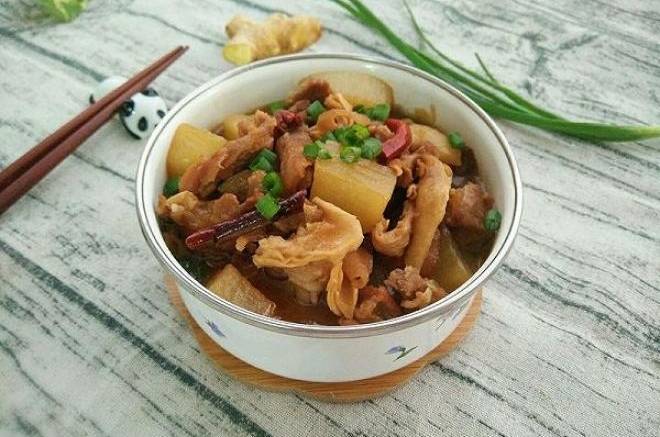 萝卜炖牛腩