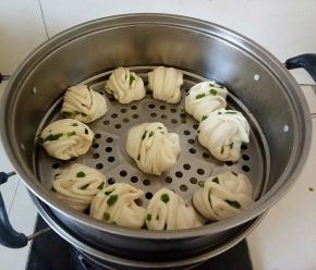 放置大约30分钟发酵至两倍大。