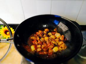 生抽，蚝油，冰糖