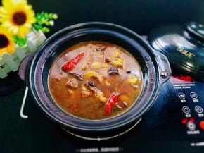 转入砂锅加入清水