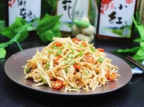 麻辣鲜香的手撕鸡胸肉