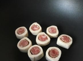 放入锅中小火煎一分钟