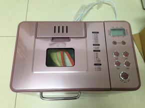 在【传菜谱把ACA智能小绿烤搬回家】活动中有幸获得了二等奖——ACA（ AB-BJT15W ）全自动家用面包机，谢谢味游的精彩活动！谢谢北美电器的物质赞助！赶紧行动起来吧：