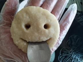 勺子压嘴巴