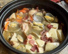 待花蛤开口就可以离火上桌了