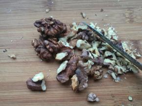 晾凉后切成粒。