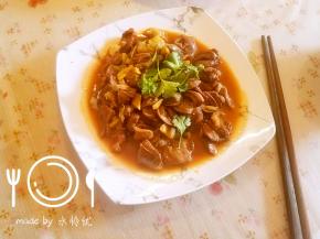 一道非常简单的快手菜就完成了。