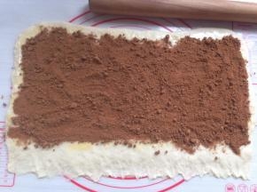 撒上肉桂红糖粉