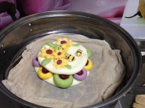 凉水入锅，大火烧开转中火1,8分钟关火（不要揭盖，关火焖3-5分钟再开锅）