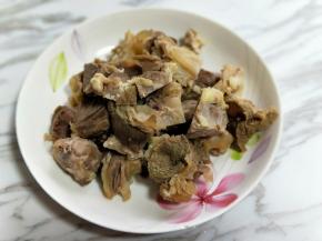 切好的牛肉。
