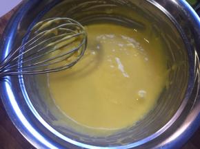 Z字型搅拌，搅拌至无颗粒状态