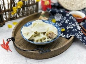 蘸料还可以根据个人口味调。