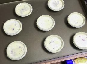 8分满左右，提前预热烤箱200度