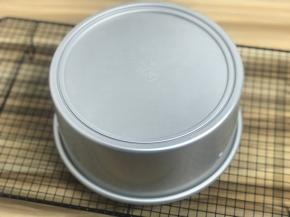 出锅后倒扣至凉透