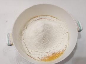 再筛入低筋面粉