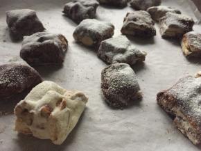 还做了可可口味，用同样的方法步骤，筛入奶粉的同时筛入可可粉即可