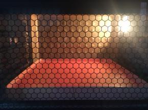 预热烤箱，165度20分钟（我这是东菱烤立方，所以放烤箱最底部，一般烤箱放中层）