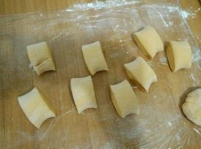 分成八个剂子。