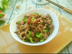 牛肉很嫩，又有点辣，下饭。