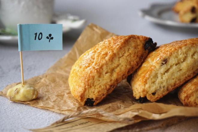 淡奶油葡萄干司康饼