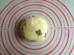 用手捏成面团，不用揉面，切记