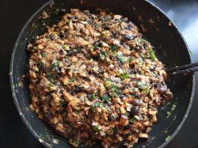 沿一个方向搅拌均匀起劲。