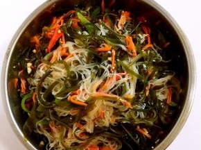 搅拌均匀，放入冰箱冷藏半小时口味更好哦！