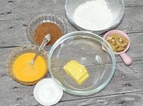 提前准备好所有材料
黄油室温软化好