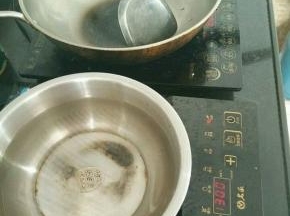 同时起两个电磁炉。