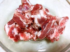 新鲜排骨买回来清洗干净