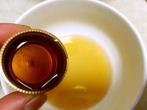 之后来调酱汁，加入三瓶盖料酒