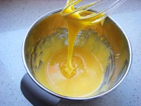 呈“Z”字形搅拌均匀至无颗粒。