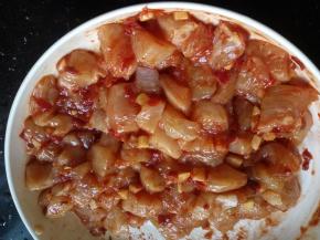 搅拌均匀后腌制半小时！