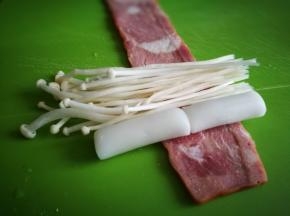 加入适量金针菇