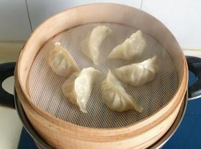 这时候饺子已经蒸熟了