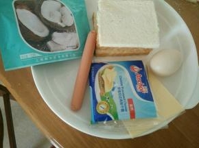 先准备好材料。