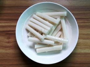 年糕切开洗洗