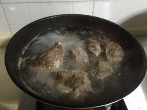 煮沸至浮沫漂出