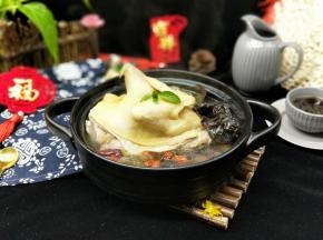 春节餐桌上不可缺少的一道汤。