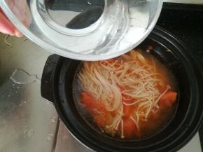 加入适量的清水。