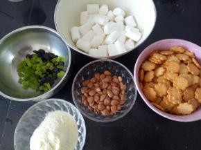 先将材料准备好