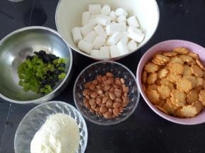 先将材料准备好